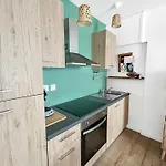 T1 Bis Cosy Avec Terrasse, Parking Et Calme Absolu * Руайян
