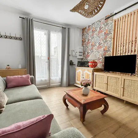 Au Ptit'bout de Ninette, 3 étoiles, centre ville et pourtant très calme, proche plages, Dog Friendly, parking privé Royan