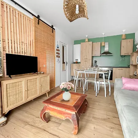 T1 Bis Cosy Avec Terrasse, Parking Et Calme Absolu * Ρουαγιάν