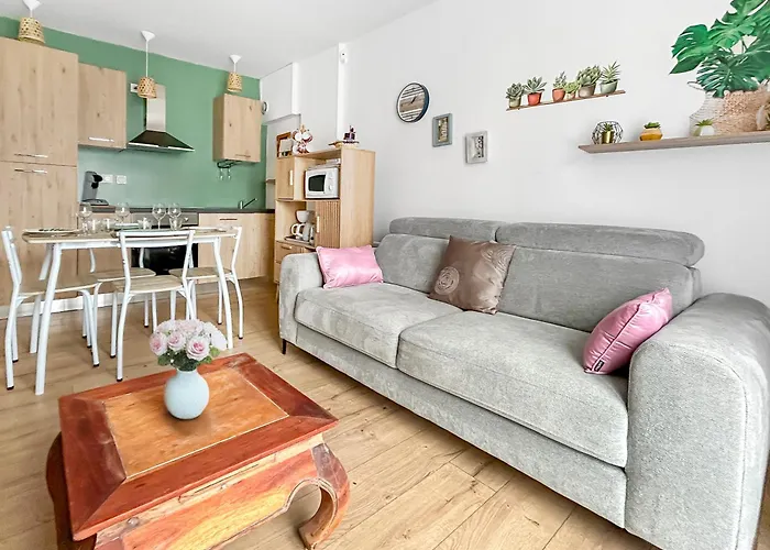 T1 Bis Cosy Avec Terrasse, Parking Et Calme Absolu * Ρουαγιάν